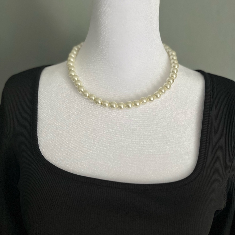 Pearl necklace